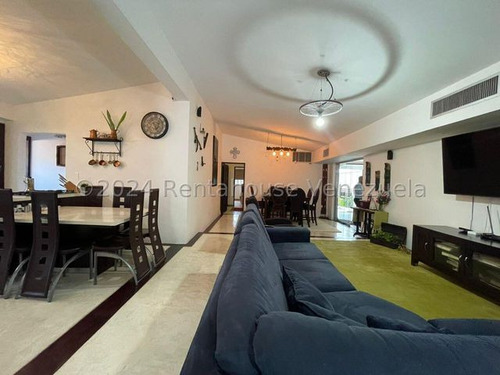 Casa En Venta Con Excentes Acabodos Ubicada En El Trigal Norte Valencia Carabobo Cod 23-30324 Eloisa Mejia