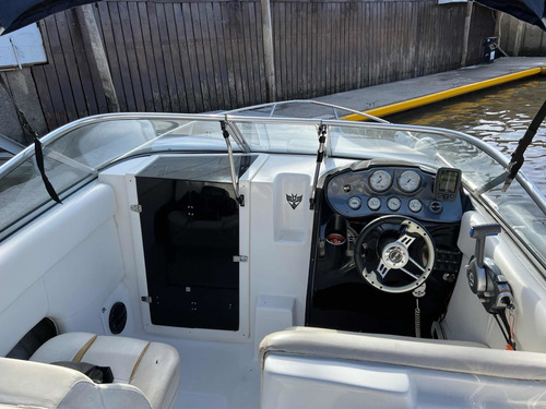 Imagen 18 de 25 de Naval Center Cuddy 210 Evinrude 135hp 6 Cilindros