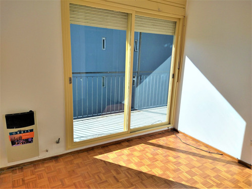 Venta Departamento 3 Ambientes Con Balcon Almagro