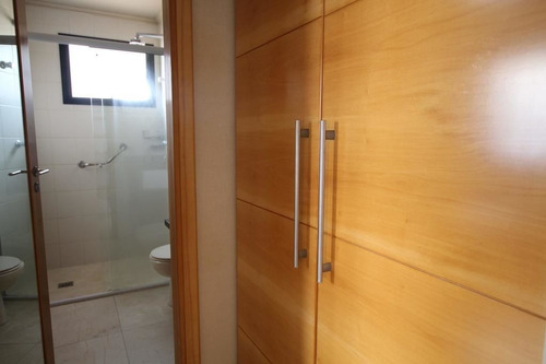 Imagem 8 de 15 de Flat Em Moema Bem Localizado Para Quem Busca Conforto E Sofisticação. - Sf25072