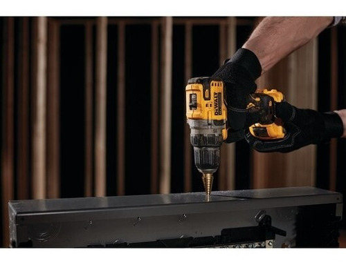 Furadeira e Parafusadeira Max Xtreme 10mm Dewalt, Modelo DCD701B, Furadeira Profissional Sem Fio, 12V, Bivolt