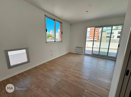 Casa 3 Dormitorios - Jujuy 2400 - Pichincha Rosario | Venta