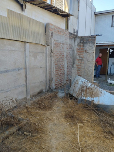 Limache - Se Vende Casa En Andres Bello, 2d Y 1b