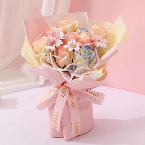 Elegante Arreglo Floral De Jabón Para Eventos Rosa