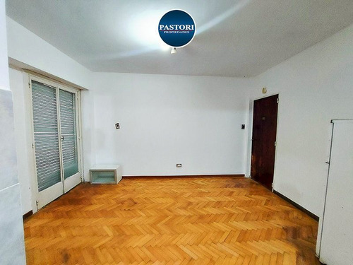Imagen 11 de 19 de Olivos Bajo. Depto 2 Amb Con 2 Patios! Excel. Ubicacion!