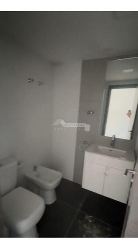 Venta Apartamento 2 Dormitorios Centro Soriano Y Héctor Gutiérrez Ruiz Ed. Horus Art 3 Terraza