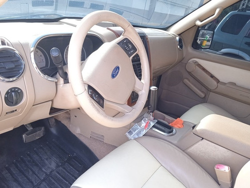Imagen 10 de 12 de Ford Explorer