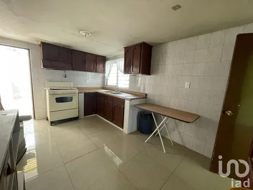 Venta Casa 5 Ambientes Aeropuerto