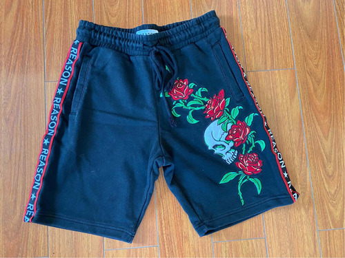 Short Bermuda, Reason, Importado Rosas Y Calavera Talle S