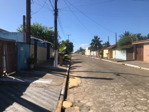 Excelente, Lindo E Bem Localizado, Sobrado 3 Dormitórios À 200 Metros Do Mar Em Itanhaém, Litoral Sul. $ 700.000 Financia