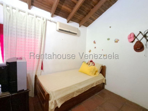 ¡descubre El Hogar De Tus Sueños En Cabudare! Imagina Vivir En Una Hermosa Casa De 2 Plantas, Situada En Un Urbanismo Tranquilo Y Seguro, Donde La Naturaleza Te Abraza Cada Día. Tu Nuevo Hogar Te Espe