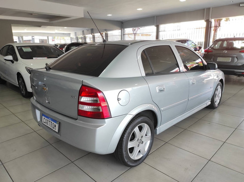 Imagem 6 de 10 de Chevrolet Astra 2.0 Mpfi Advantage 8v Flex 4p Automático