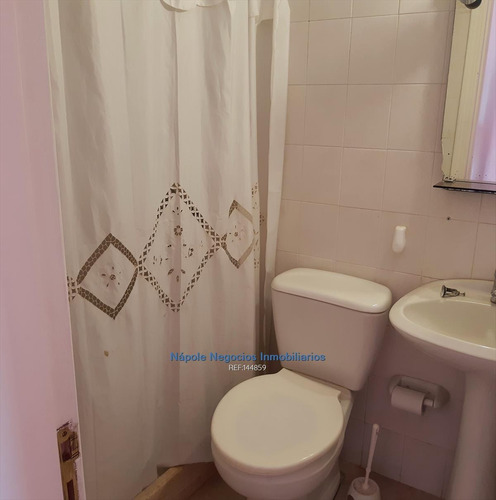 Venta Oficina De Categoría En Ciudad Vieja, Nápole