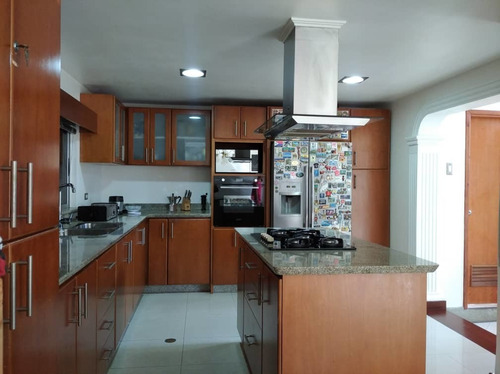 Imagen 4 de 13 de Townhouse En Alquiler En El Parral 04124637555