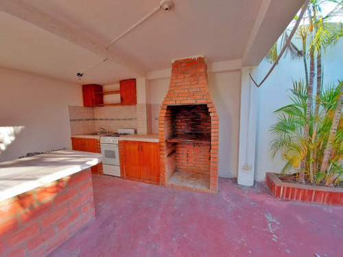Imagen 12 de 14 de En Venta Casa Quinta Den Morro Iii, Lechería