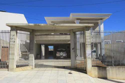 Sobrado Com 4 Dormitórios À Venda, 290 M² Por R$ 1.350.000,00 - Ronda - Ponta Grossa/pr - So0204