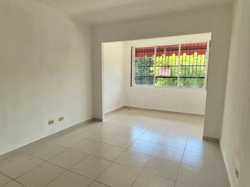 Se Vende Apto Bajo Costo, 3 Hab, 1 Parqueo, Autopista Duarte Km 18