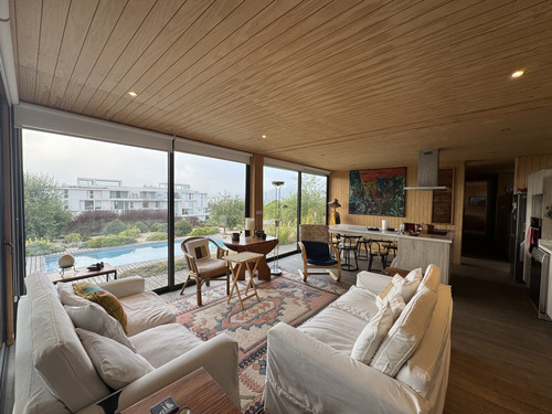 Casa En Exclusivo Condominio