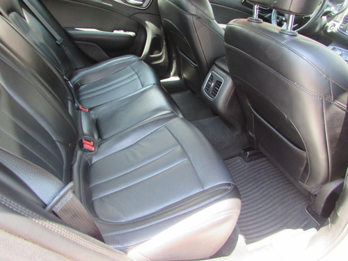 Imagen 14 de 15 de Chrysler 200c 2016