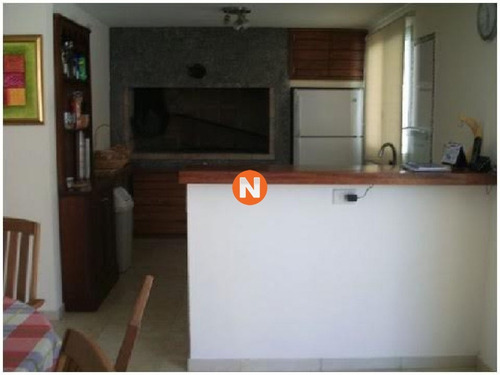 Casa En Venta, Mansa, Punta Del Este, 4 Dormitorios.- Ref: 209719
