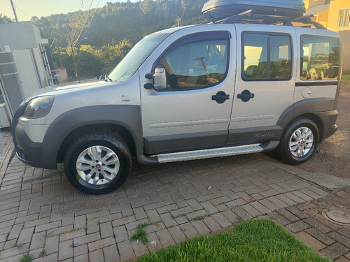 Fiat Doblo 1.8 16v Adventure Locker Flex 5p