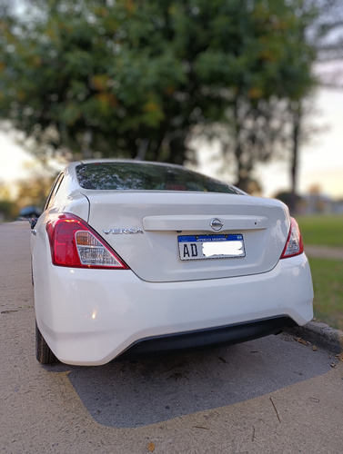Nissan Versa 1.6 Advance At