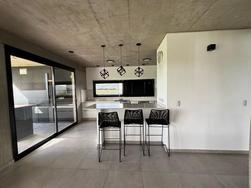 Casa En Venta En El Cantón, Escobar, G.b.a. Zona Norte