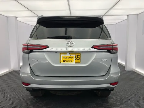 Toyota Fortuner 2.7 SRV