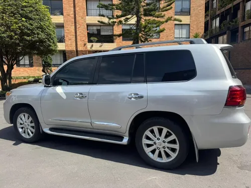 Lexus LX 5.7 570