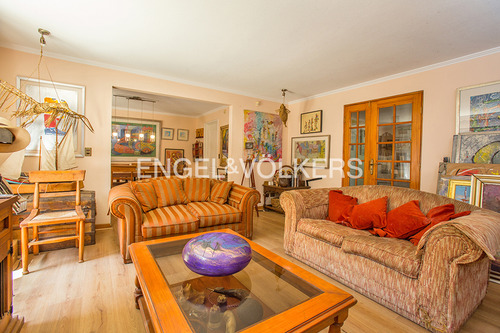 Venta Casa San Carlos De Apoquindo/ Condominio