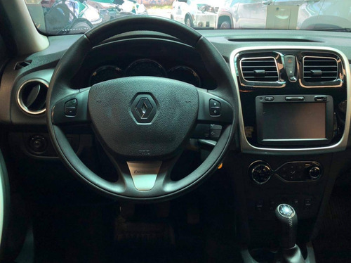 Renault Logan 1.6 Dynamique 8v Flex 4p Manual