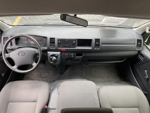 Imagen 12 de 15 de Toyota Hiace Panel Super Larga 2019