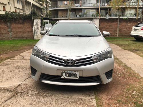 Imagen 3 de 14 de Toyota Corolla 2014 1.8 Xli Cvt 140cv