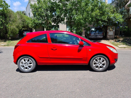 Imagen 7 de 15 de Opel Corsa 1.3 Cdti 3 Puertas 2007 / Rojo / Turbo Diésel