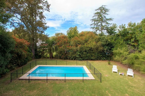 Imagen 2 de 14 de Casa En Exclusivo Country Golfer´s Polo - Pilar (10 Plazas)