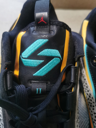 Tenis Nike Jordan Luka 2 Hombre Estándar Talla 29.5cm (Usado)