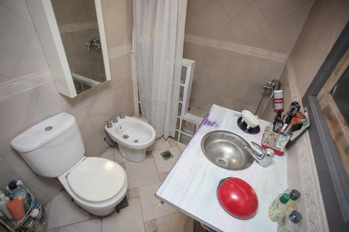 Imagen 19 de 27 de Venta- P.h De 3 Ambientes Con Habitación Auxiliar En Planta Baja - Caballito