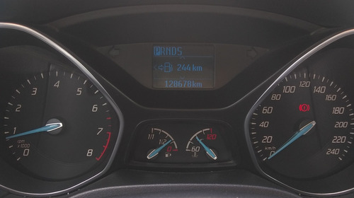 Imagen 10 de 15 de Ford Focus 2014 2.0 Sedan Trend At