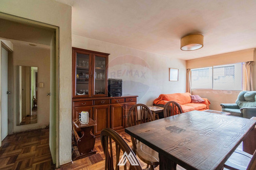 Imagen 2 de 12 de Venta, Centro, Apartamento 3 Dorm Y Balcon Scio.