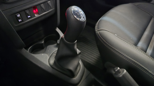 Renault Logan 1.6 Intens