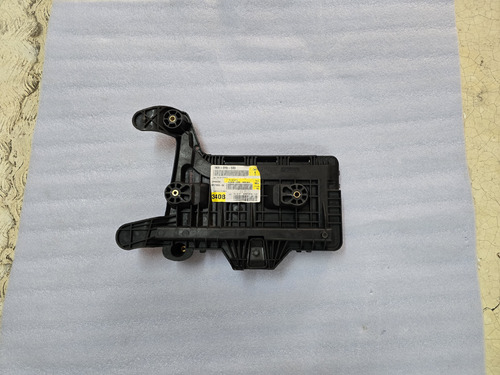 Base Batería Volkswagen Beetle O Jetta 12-13-14-15-16-17-18- (Usado)