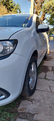 Renault Logan 1.6 Privilege Plus 105cv