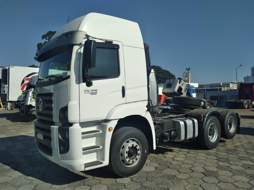 Imagem 3 de 14 de Vw 25.360 6x2 - Ano 2021/2022