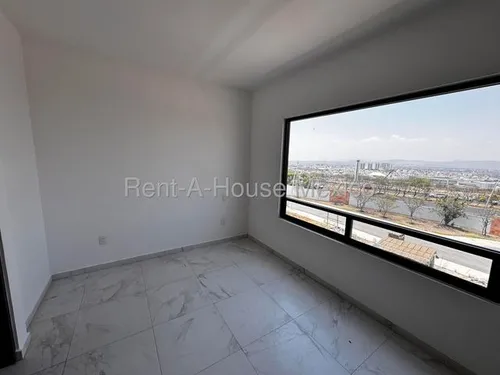 Casa De 4 Recámaras Con 1 En Planta Baja - El Nuevo Refugio, Renta