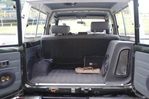 Toyota Land Cruiser 4.0 Lx