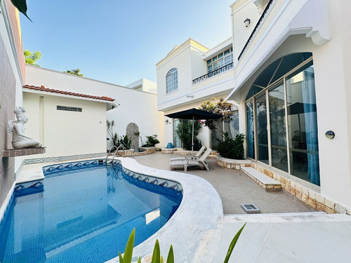 Casa En Venta En Benito Juarez Norte, Merida.