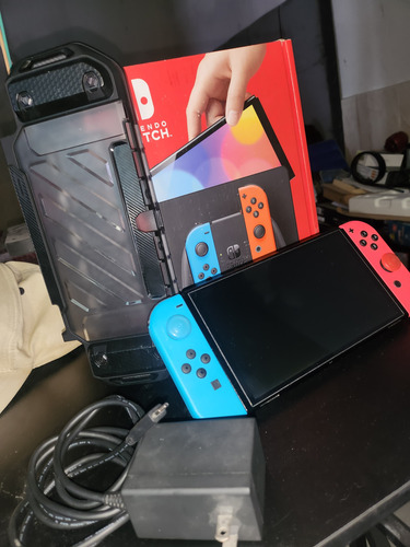 Nintendo Switch Oled Rojo Y Azul (Usado)