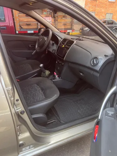 Renault Logan 1.6 Expression