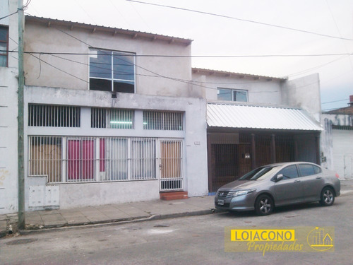 Casa De 8 Amb - Timoteo Gordillo 4000- Loiacono Propiedades