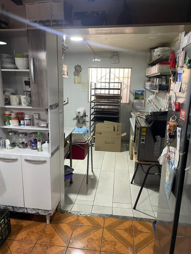 Vivienda Con Local Comercial
